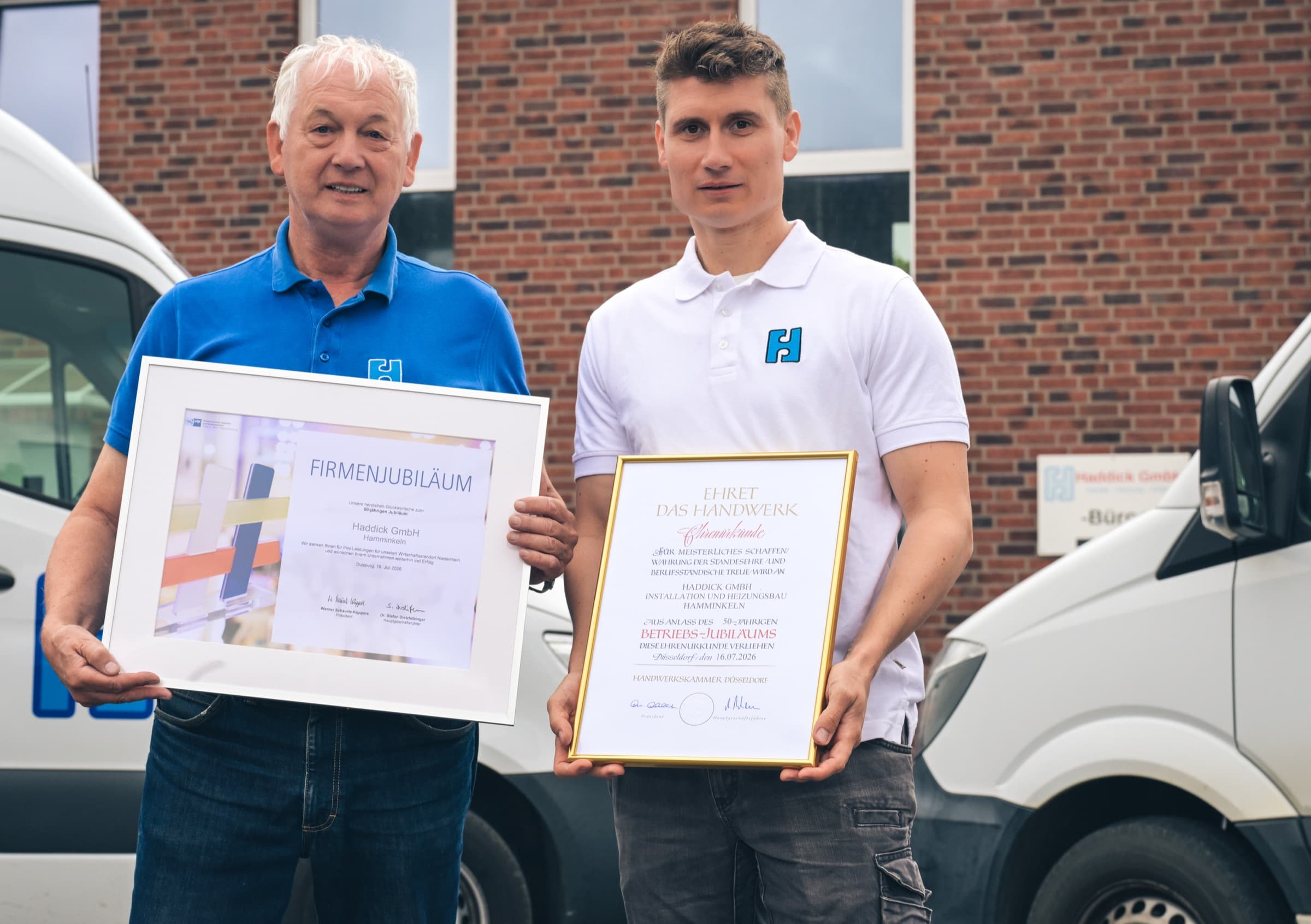 Vater und Sohn Haddick beim 50-jährigen Firmenjubiläum